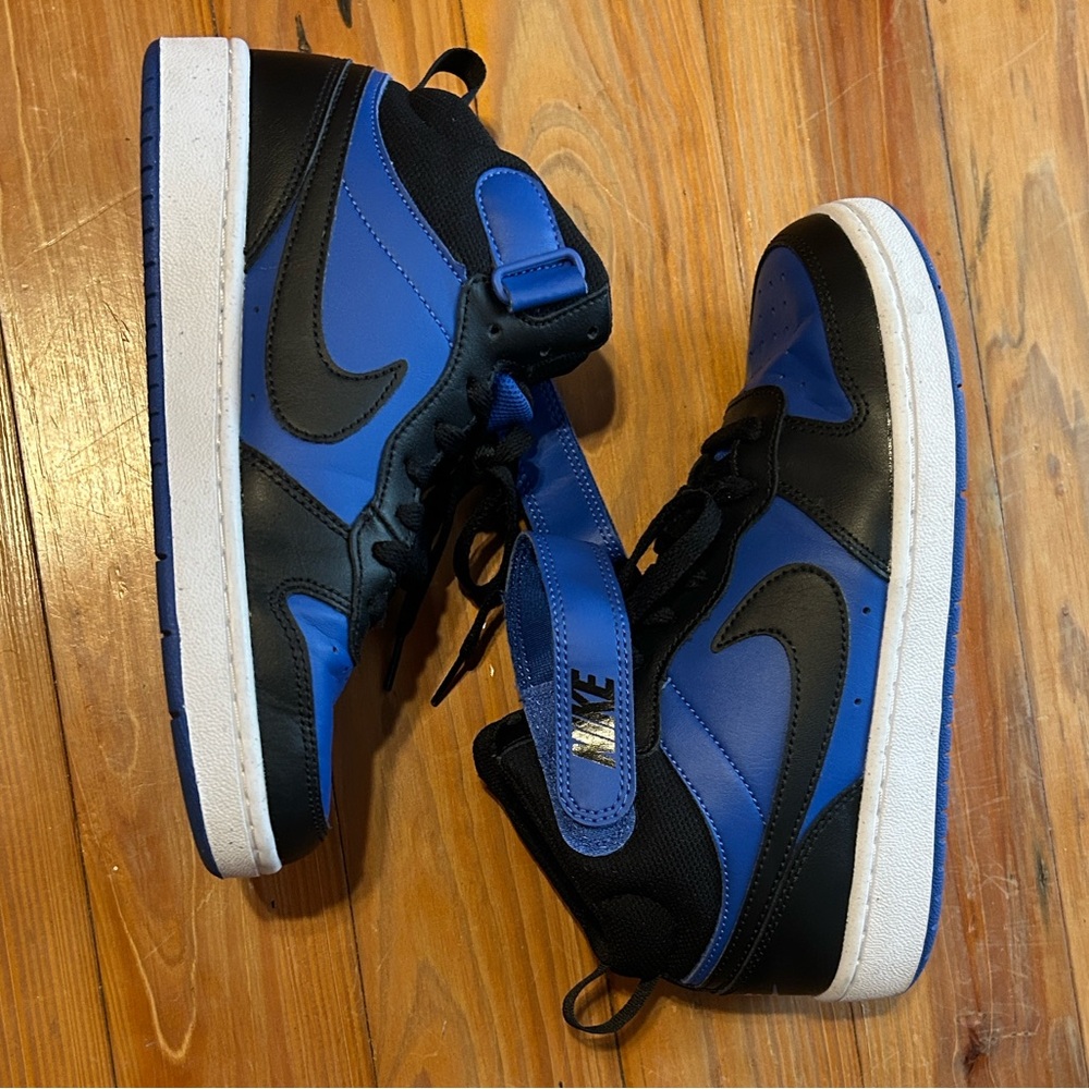 Nike Kids Black and Blue court borough mid Sneakers size 5.5y